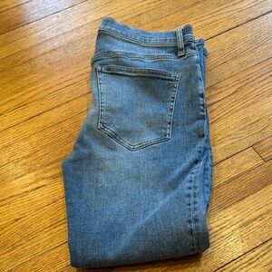 Madewell Mid-rise Kick Out jeans